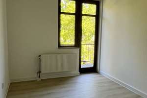 Frisch renoviertes Reihenendhaus mit Sonnenterrasse, Garten & Balkon in ruhiger Lage – Die vollständige Adresse der Immobilie erhältst du vom Anbieter., 53125 Bonn-Zentrum, Bonn – Vorschaubild 12