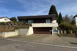 Tolles Einfamilienhaus mit genehmigtem Umbau zur Luxusimmobilie in Bestlage !