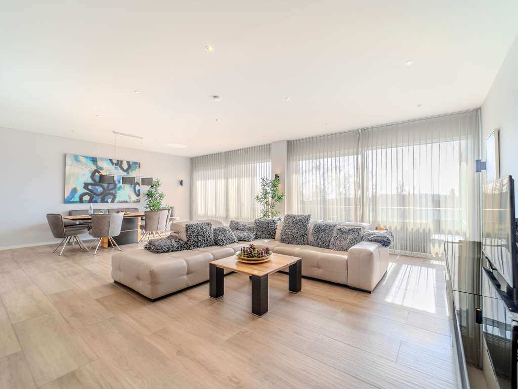 Immobilie in Grafenhausen - Exklusives Panorama-Apartment - Bild 0