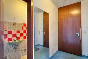 Charmante 3,5-Zimmer-Eigentumswohnung mit Süd-Balkon, TG-Stellplatz und viel Potenzial – Geleitsgasse 2, 90762 Altstadt, Innenstadt, Fürth – Vorschaubild 13