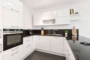 Großzügige 4-Zimmer-Eigentumswohnung mit Loggia, Aufzug und ruhiger Innenhoflage – Die vollständige Adresse der Immobilie erhältst du vom Anbieter., 40477 Pempelfort, Düsseldorf – Vorschaubild 6