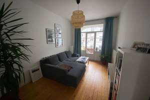 Charmante 2-Zimmer-Altbauwohnung mit Balkon in Hamburg-Barmbek Süd – Brucknerstraße 31, 22083 Barmbek-Süd, Hamburg – Vorschaubild 4