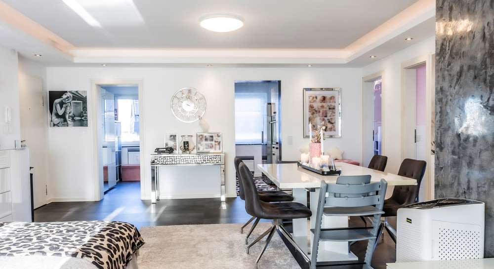 Immobilie in Wolfschlugen - Entspanntes Familienleben: 4 Zimmer mit Balkon und stressfreiem Parken dank Garage & Stellplatz. - Bild 1