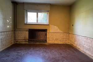 Freistehendes Einfamilienhaus mit Garage und Garten – Krefeld – Vorschaubild 11