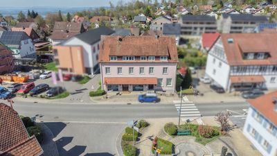 Wohn- und Geschäftshaus mit Entwicklungspotenzial in zentraler Lage von Heiligenberg