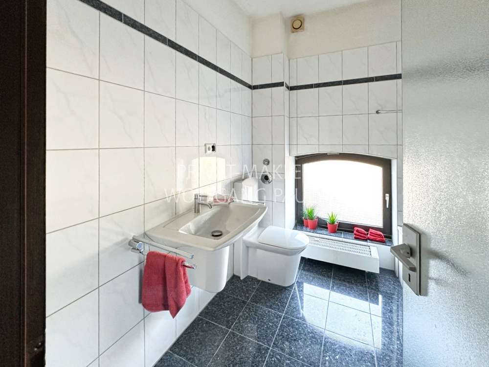 Immobilie in Schwalmtal - "pretium non omne" ++ RENDITE ausbaufähig - Bild 0