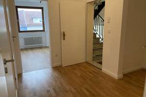 Helle 3-Zimmer-Wohnung mit EBK, Balkon und Garage am Bürgerpark – Busestraße 9, 28213 Neu-Schwachhausen, Bremen – Vorschaubild 3