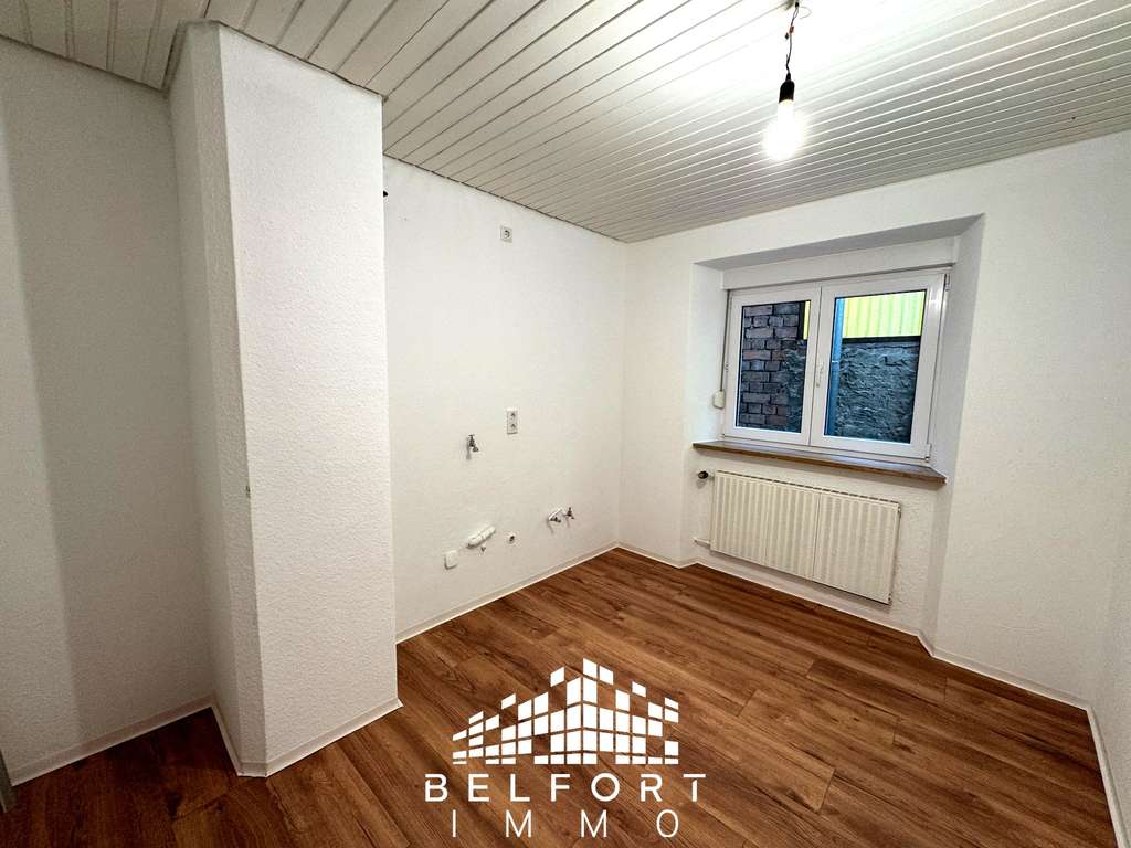 Immobilie in Marktbreit - VIEL PLATZ FÜR DIE GANZE FAMILIE: WOHNHAUS MIT SONNIGER DACHTERRASSE IM HERZEN VON MARKTBREIT - Bild 4