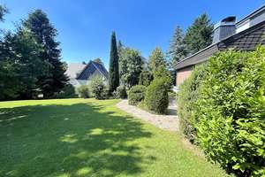 Traumhaftes Grundstück mit außergewöhnlichem Haus! Ehemalige Unternehmervilla mit Park in Wars – Die vollständige Adresse der Immobilie erhältst du vom Anbieter., 59581 Warstein – Vorschaubild 8