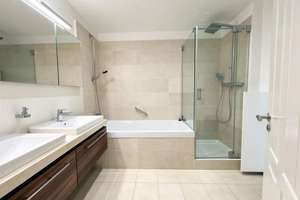 Joli Cœur: 3 Zimmer, Westbalkon, Gäste-WC und stilvolle Ausstattung auf ca. 85 m² – Die vollständige Adresse der Immobilie erhältst du vom Anbieter., 14059 Charlottenburg, Berlin – Vorschaubild 11