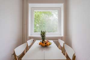From 16.08 - Bright 2-Bedroom Apartment with Balcony near Preußenpark – Die vollständige Adresse der Immobilie erhältst du vom Anbieter., 10707 Wilmersdorf, Berlin – Vorschaubild 4