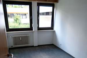 4,5-Zimmer-Architektenwohnung, Erbpacht-Grundstück, in ruhiger Grünlage, Südbalkon & TG, von Privat – Freiherr vom Stein Straße 3, 93049 Westenviertel, Regensburg – Vorschaubild 15