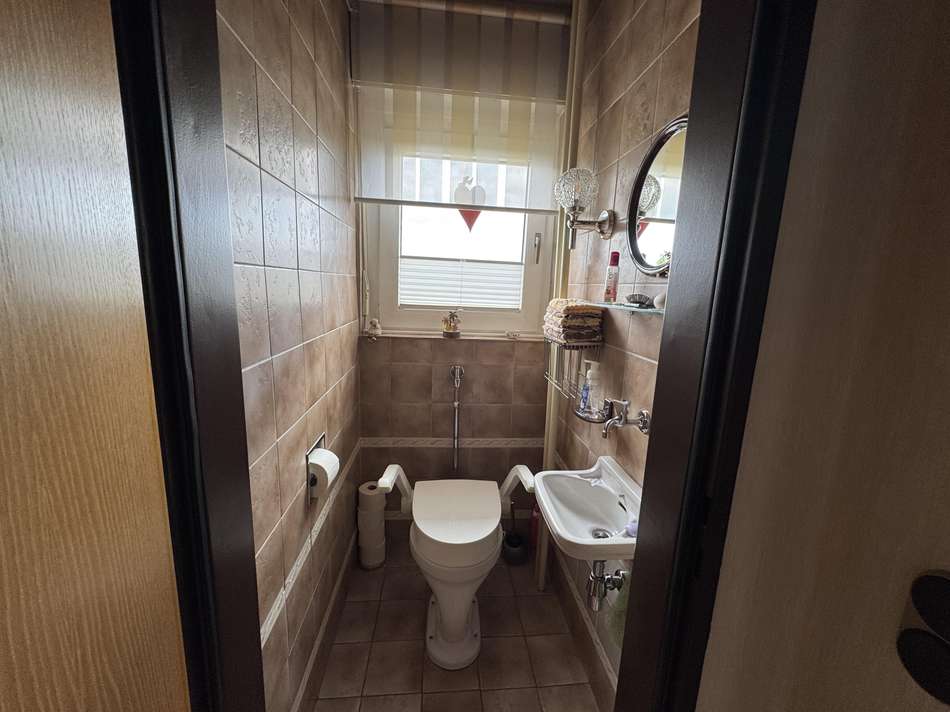 WC Obergeschoss "Altbau"