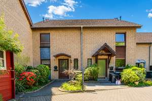 Familienfreundliches Zuhause mit Garten & viel Platz zum Wohlfühlen – Die vollständige Adresse der Immobilie erhältst du vom Anbieter., 53757 Sankt Augustin – Vorschaubild 10