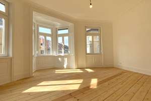 Attraktive und großflächige 3-Zimmer-Altbauwohnung im Stuttgarter Süden – Die vollständige Adresse der Immobilie erhältst du vom Anbieter., 70180 Lehen, Stuttgart – Vorschaubild 4