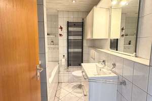 Attraktive 3,5-Zi.-Wohnung mit großem Wohnbereich, Garage und viel Gestaltungspotenzial! – Die vollständige Adresse der Immobilie erhältst du vom Anbieter., 44143 Kaiserbrunnen, Dortmund – Vorschaubild 7