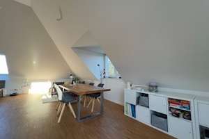 Schwabing, schöne DG-WHG/Lift, neu saniert, 2 Min. z. Englischen Garten, bis 4 m hohe Decken, ruhig – Stengelstraße 19, 80805 Münchner Freiheit, München – Vorschaubild 26