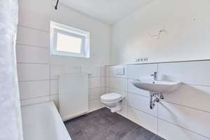 Modernisiertes Mehrfamilienhaus mit 2 Wohneinheiten, Scheune und Bauplatzoption – Germersheimer Straße 85, 67354 Römerberg – Vorschaubild 22