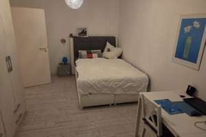 Frisch sanierte 2 Zi.-Whg. in Braunschweig-Innenstadt, vrstl. ab 01.02.26, Möbel-Übernahme erwünscht – Bohlweg 51, 38100 Innenstadt, Braunschweig – Vorschaubild 1