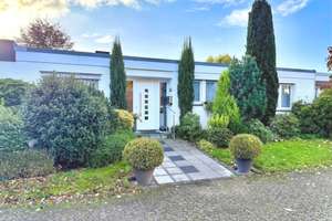 Gepflegter Bungalow mit Garage und schönen Garten in Süd-Ausrichtung – Die vollständige Adresse der Immobilie erhältst du vom Anbieter., 46395 Bocholt – Vorschaubild 1