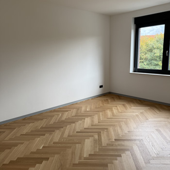 Luxuriöse Wohnung mit Fußbodenheizung und Marmorbad im Erstbezug