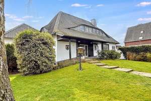 GROSSZÜGIGES EINFAMILIENHAUS MIT SCHWIMMBAD IN KREFELD-KLIEDBRUCH! – Die vollständige Adresse der Immobilie erhältst du vom Anbieter., 47803 Inrath/Kliedbruch, Krefeld – Vorschaubild 2