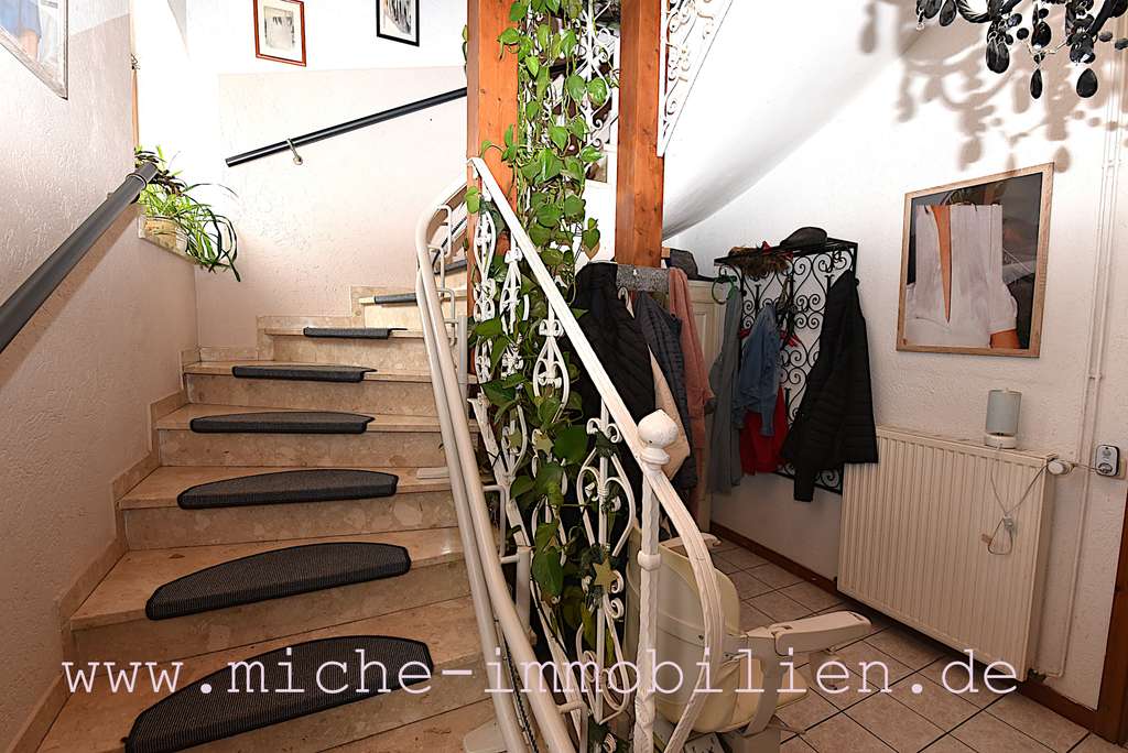 Immobilie in Liebenburg - Große DHH mit 5-Zimmer und  ca.216m² Wohnfläche und ca.104m² Nutzfläche. - Bild 3