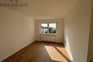 ***Renovierte 4-Zimmerwohnung - Citynah*** – Halberstädter Straße 149, 39112 Magdeburg – Vorschaubild 1