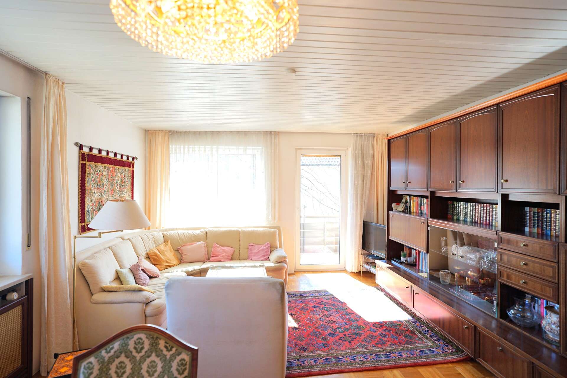 Immobilie in Siegsdorf - Zwei großzügige Wohnungen auf einer Ebene - flexibel verbindbar als Alternative zum Einfamilienhaus! - Bild 0