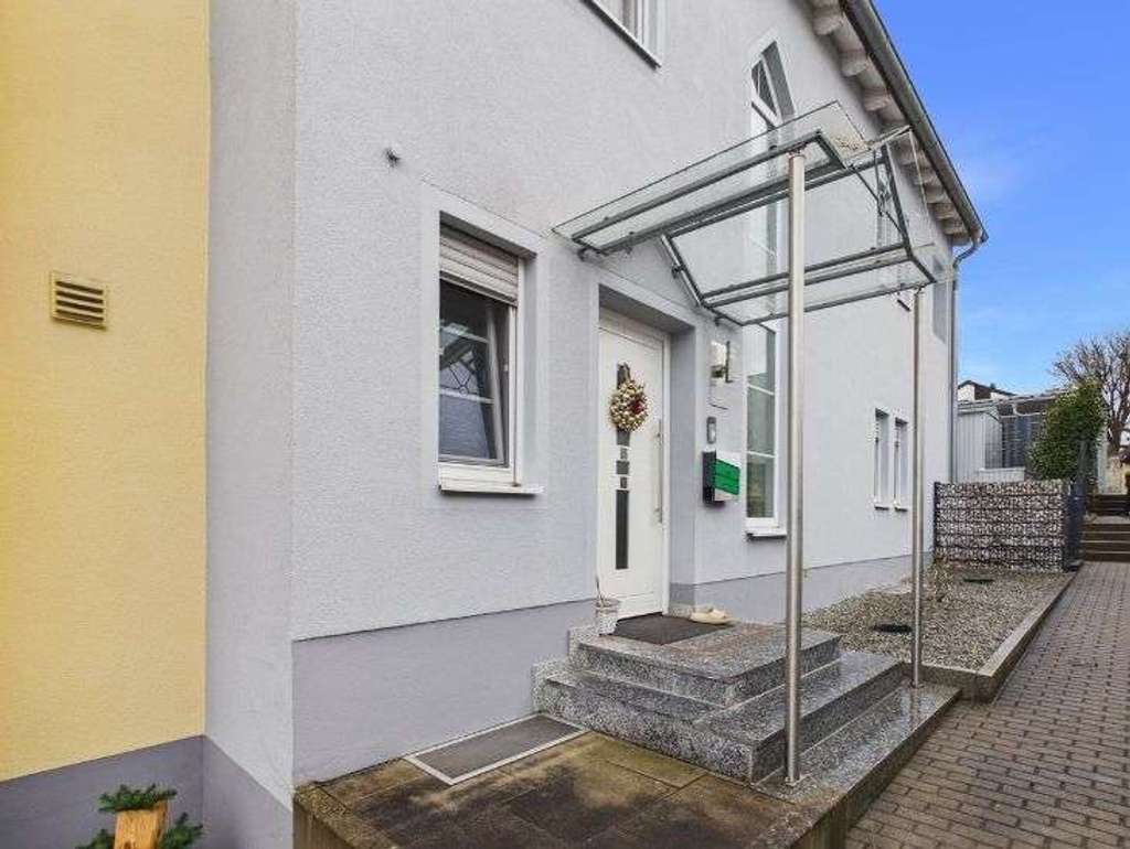 Immobilie in Obertraubling - Moderne Doppelhaushälfte mit Einliegerwohnung in Obertraubling zum Kauf - Bild 4