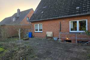 **Solides Einfamilienhaus mit großem Garten** – Nordfriesland (Kreis) – Vorschaubild 4