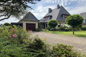 Einfamilienhaus + zusätzl. Baufeld in rückwärtiger Lage auf traumhaftem
2.038 m² Grdstck. *Garage – Die vollständige Adresse der Immobilie erhältst du vom Anbieter., 22941 Bargteheide – Vorschaubild 5