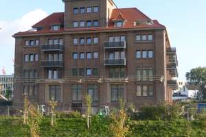 *   Phoenixsee   *   Exklusive Wohnung  im Denkmal und TG-Stellplatz  mit Wallbox für E-Auto *