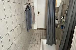 Schönes WG Zimmer in 3-Zimmer Wohnung in Top Sanderau Lage ab 15.11. / 3er WG! Küche vorhanden! – Huttenstraße 10a, 97072 Sanderau, Würzburg – Vorschaubild 11