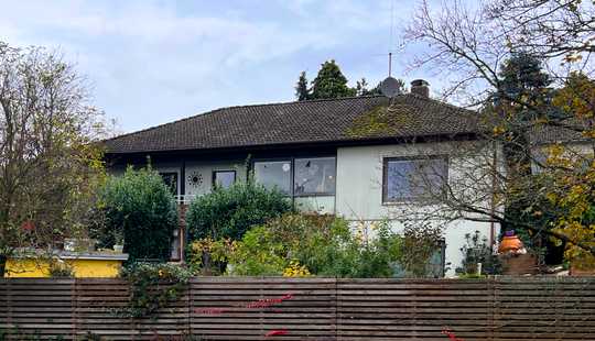 Bild von Taunuspanorama - Ihr Rückzugsort mit Talblick und Option für separate Wohneinheit