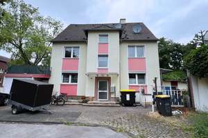 Kapitalanlage mit Potenzial: Dreifamilienhaus mit modernisiertem Anbau in ruhiger Lage von Duisburg – Die vollständige Adresse der Immobilie erhältst du vom Anbieter., 47059 Neuenkamp, Duisburg – Vorschaubild 2