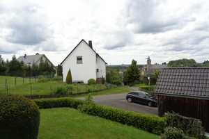 Geräumiges, preiswertes 7-Zimmer-Haus mit gehobener Innenausstattung in Hillesheim – Römerweg 4, 54576 Vulkaneifel (Kreis) – Vorschaubild 3