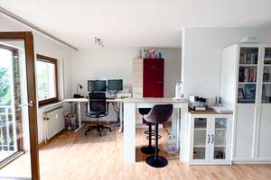 Charmante 1-Zimmer-Wohnung mit großem Westbalkon in ruhiger Lage von Stuttgart-Plieningen – Schachtelhalmweg 50, 70599 Plieningen (Ortsteil), Stuttgart – Vorschaubild 4