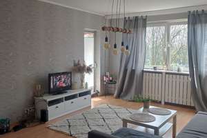 Gepflegte 2-Zi-Wohnung, 54 m², Südbalkon mit Markise, Aufzug – Mönchengladbach-Rheindahlen
