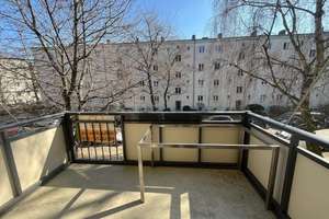 Bezugsfreie 3 Zimmer mit Balkon im schönen 30er-Jahre-Bau – Werner-Kube-Straße 7, 10407 Prenzlauer Berg, Berlin – Vorschaubild 5