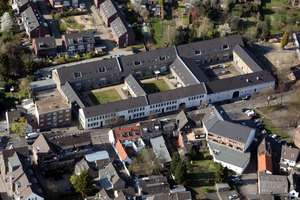 Hübsche Maisonette in Köln-Worringen in hist. Hofanlage! Terr., Pk, Wa-Bad m. Dusche,  Stellpl. – 50769 Worringen, Köln – Vorschaubild 12