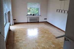 Reserviert!  Freistehendes Haus mit großzügigen Garagen und Garten in Meschenich  – Die vollständige Adresse der Immobilie erhältst du vom Anbieter., 50997 Meschenich, Köln – Vorschaubild 5
