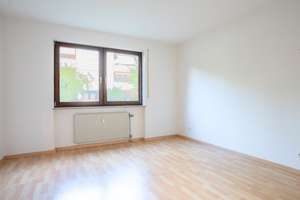 Helle 2-Zimmer Wohnung in Erlangen mit Terrasse und Stellplatz – Die vollständige Adresse der Immobilie erhältst du vom Anbieter., 91056 Büchenbach Nord, Erlangen – Vorschaubild 3