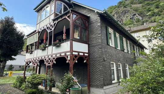 Bild von Schönes, großzügiges Zweifamilienhaus mit Ferienwohnung auf einem 999 m² großen Grundstück