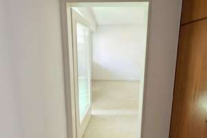 Charmante 1-Zimmer-Wohnung mit großem Balkon & Einbauküche - ruhig & grün im Westenviertel – Die vollständige Adresse der Immobilie erhältst du vom Anbieter., 93049 Westenviertel, Regensburg – Vorschaubild 4