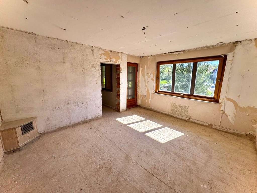 Immobilie in Schieder-Schwalenberg - Bayrischer Baustil trifft auf Gestaltungspotenzial! - Bild 3