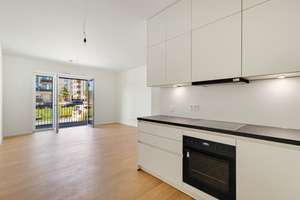2-Zi Hochparterre-Wohnung | Süd/West Sonne | EBK | Blick zum Lauterplatz – Friedenauer Höhe 21, 12159 Friedenau, Berlin – Vorschaubild 3