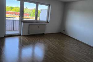 Gut geschnittene 2-Zimmer-Wohnung mit Domblick und Blick ins Nippeser Tälchen – sofort bezugsfrei – Die vollständige Adresse der Immobilie erhältst du vom Anbieter., 50733 Nippes (Ortsteil), Köln – Vorschaubild 3