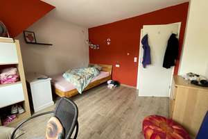 Mitten im Leben - Charmantes Einfamilienhaus in bester Lage von Offingen! – Die vollständige Adresse der Immobilie erhältst du vom Anbieter., 89362 Offingen – Vorschaubild 11
