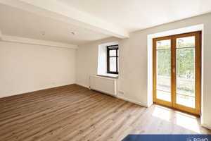 Exklusive 2-Zimmer-Erdgeschosswohnung mit Balkon in Regensburg – Blaue-Stern-Gasse 9, 93047 Regensburg – Vorschaubild 1